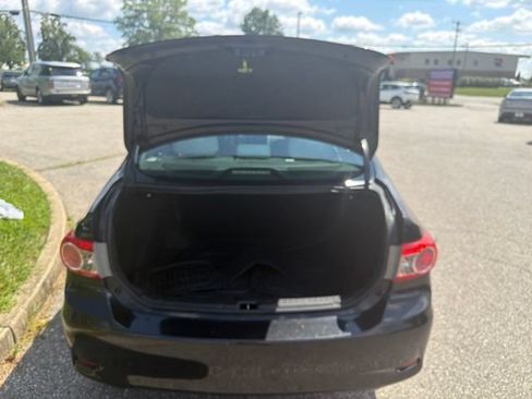 Used 2013 Toyota Corolla LE FWD image 21