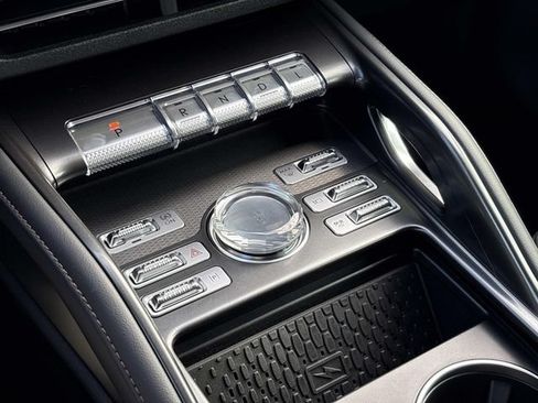 New 2026 Lincoln Nautilus Premier w/ Jet Appearance Package AWD/4WD image 30