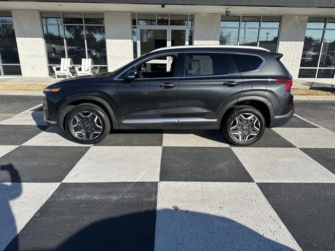 Used 2023 Hyundai Santa Fe Limited image 1