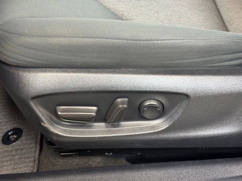Used 2023 Toyota Camry LE FWD image 10