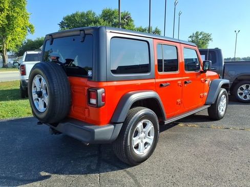 Used 2018 Jeep Wrangler Unlimited Sport S AWD/4WD image 7
