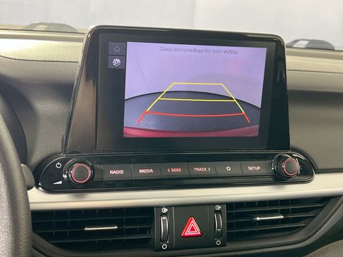 Used 2023 Kia Forte LXS w/ LXS Technology Package FWD image 13