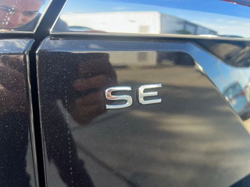 New 2026 Volkswagen Atlas SE FWD image 48
