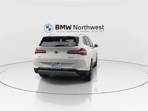 Used 2026 BMW X3 xDrive30 w/ Convenience Package AWD/4WD image 2