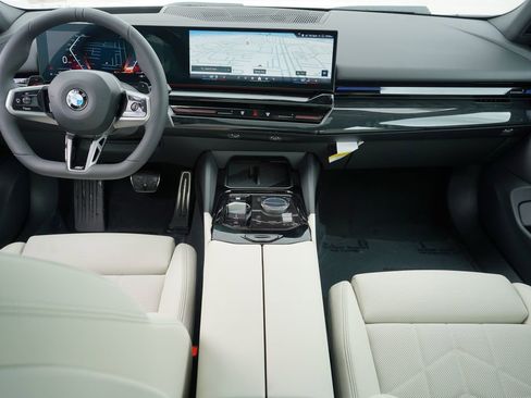 New 2026 BMW 530i w/ M Sport Package image 14