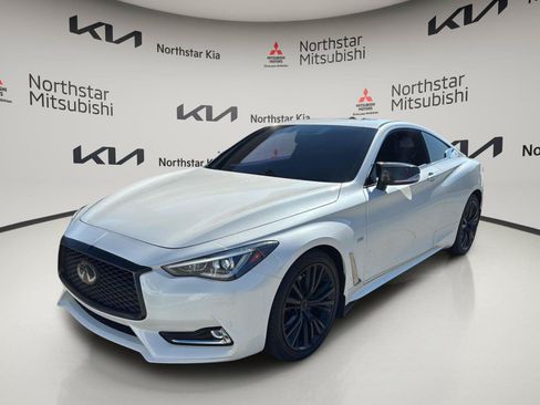 Used 2019 INFINITI Q60 3.0t Luxe w/ Essential Package AWD/4WD image 13