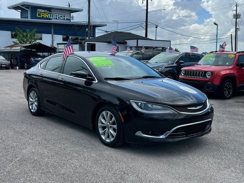 Used 2015 Chrysler 200 C FWD image 4
