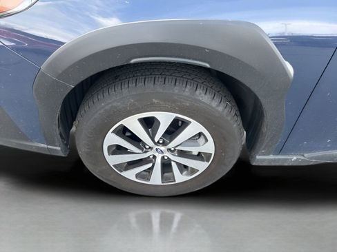 Used 2025 Subaru Outback Premium image 17