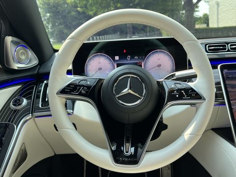 Certified 2023 Mercedes-Benz Maybach S 680 4MATIC image 18
