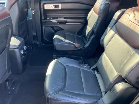 Used 2015 Ford F150 Lariat w/ Equipment Group 502A Luxury image 28