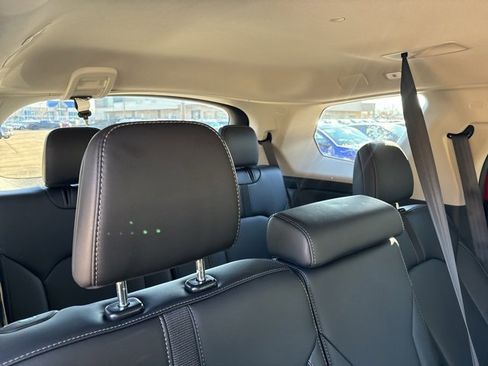 Used 2023 Honda Pilot EX-L image 27