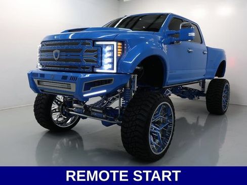 Used 2018 Ford F250 Platinum w/ Platinum Ultimate Package AWD/4WD image 29