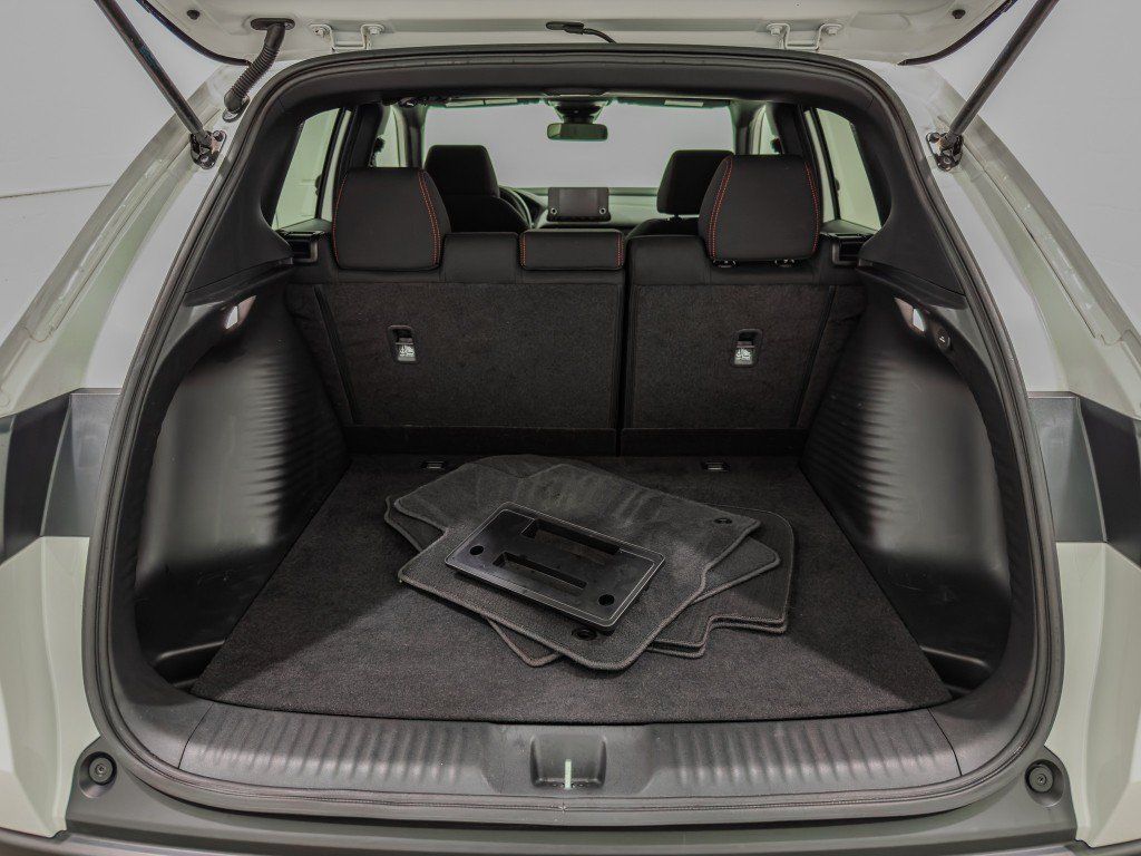 Used 2025 Honda HR-V Sport image 9