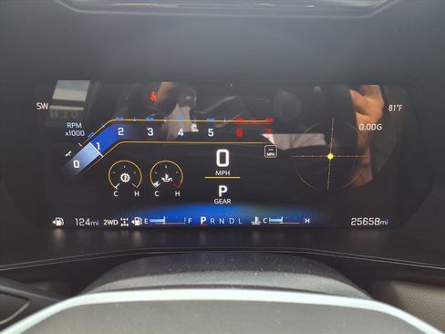 Used 2024 Chevrolet Colorado ZR2 w/ ZR2 Convenience Package III image 16