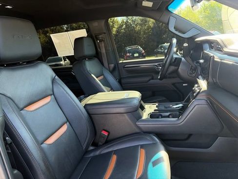 Used 2025 GMC Sierra 2500 AT4 AWD/4WD image 41