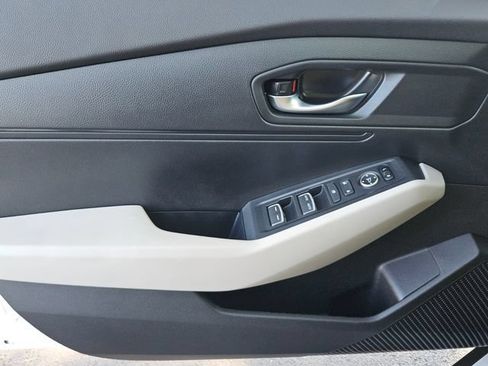Certified 2025 Honda Accord LX image 27