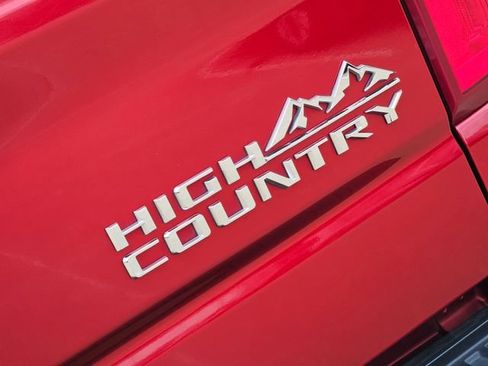 Used 2023 Chevrolet Silverado 1500 High Country w/ High Country Premium Package AWD/4WD image 17