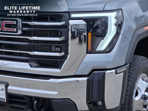 Used 2024 GMC Sierra 3500 SLE w/ SLE Value Package AWD/4WD image 7
