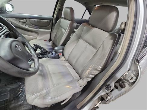 Used 2001 Oldsmobile Alero GL w/ Special Edition Pkg image 13