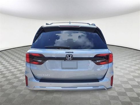 New 2026 Honda Odyssey Elite image 4