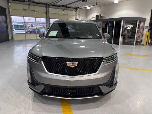 Certified 2024 Cadillac XT6 Sport w/ Technology Package AWD/4WD image 3