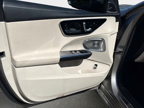 Certified 2024 Mercedes-Benz C 300 4MATIC Sedan image 16