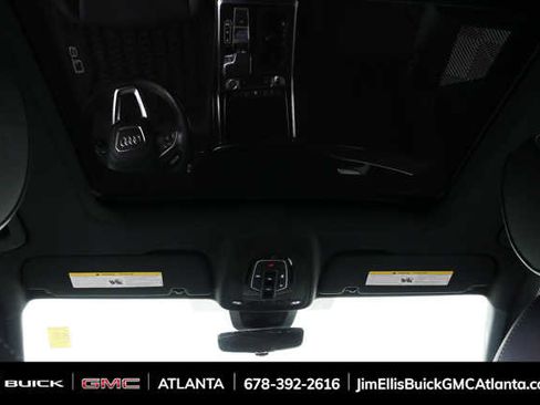 Used 2025 Audi Q8 Premium Plus AWD/4WD image 21