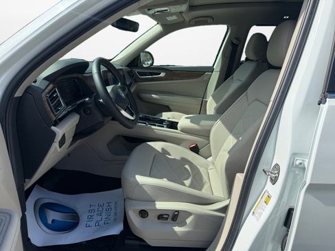 New 2026 Volkswagen Atlas SE image 9