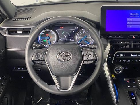 Certified 2023 Toyota Venza XLE image 18