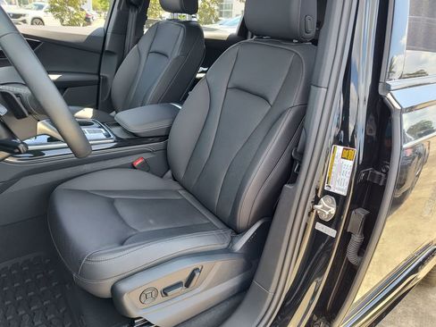 Used 2025 Audi Q7 3.0T Premium Plus w/ Premium Plus Package AWD/4WD image 24