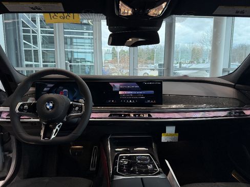 New 2026 BMW 740i xDrive AWD/4WD image 15
