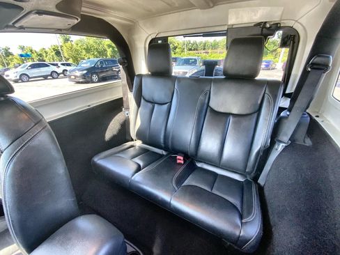 Used 2016 Jeep Wrangler Sahara w/ Connectivity Group AWD/4WD image 22