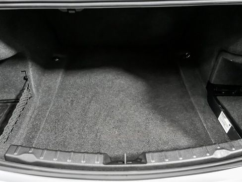 Used 2018 BMW 320i xDrive Sedan image 15