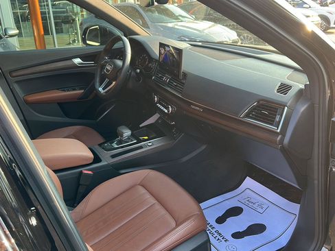 Used 2021 Audi Q5 2.0T Premium w/ Convenience Package AWD/4WD image 9