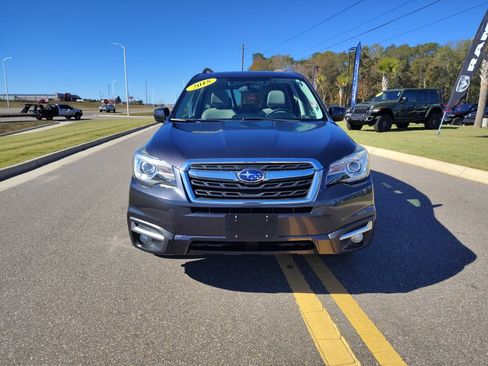 Used 2018 Subaru Forester 2.5i Limited image 2