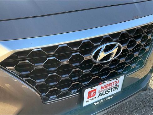 Used 2019 Hyundai Santa Fe SE image 27