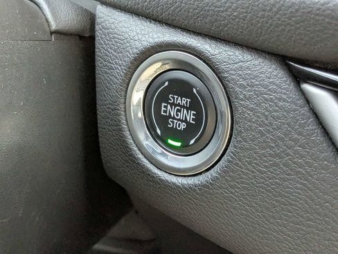 Used 2024 Cadillac XT4 Premium Luxury FWD image 33
