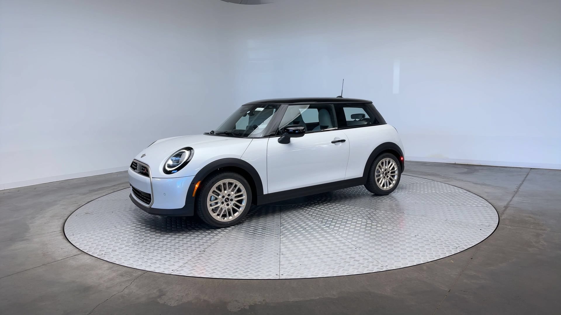 Certified 2026 MINI Cooper S FWD image 7