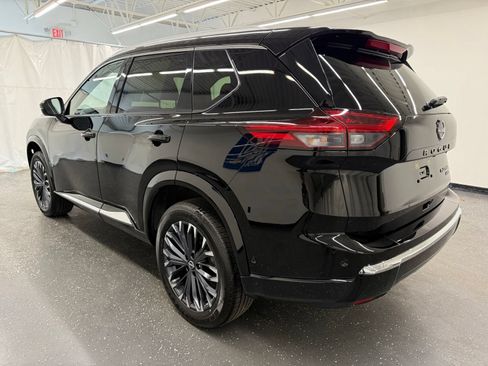 Used 2026 Nissan Rogue Platinum w/ Platinum Premium Package AWD/4WD image 3