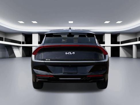 New 2026 Kia EV6 Wind RWD image 5