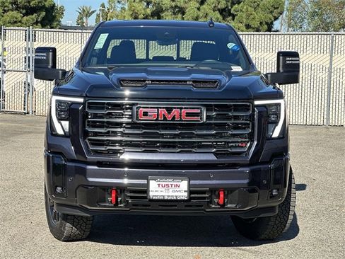 New 2026 GMC Sierra 2500 AT4 w/ AT4 Premium Plus Package image 2