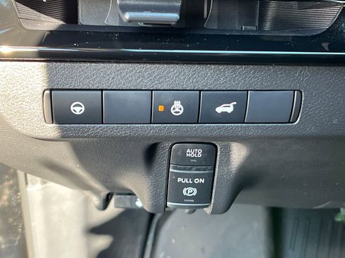 Used 2025 Nissan Murano SL image 29