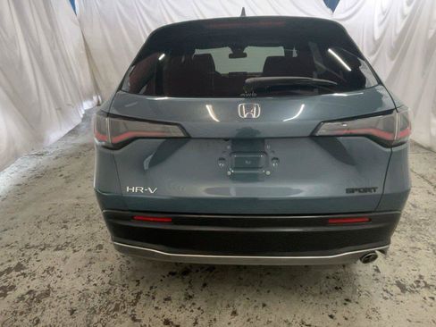 Used 2024 Honda HR-V Sport image 9