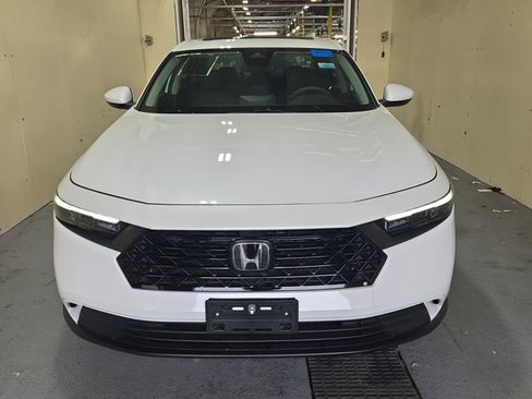 Used 2024 Honda Accord EX image 2