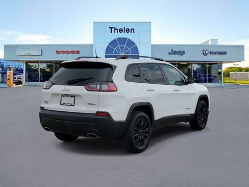 Used 2022 Jeep Cherokee Latitude Lux AWD/4WD image 4