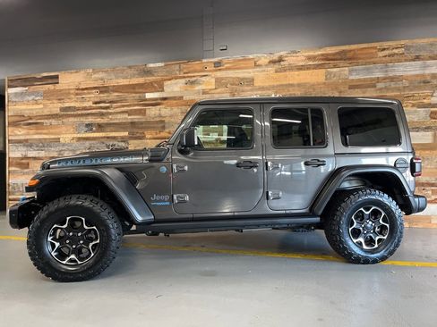 Used 2021 Jeep Wrangler Unlimited Rubicon 4xe w/ Steel Bumper Group image 21