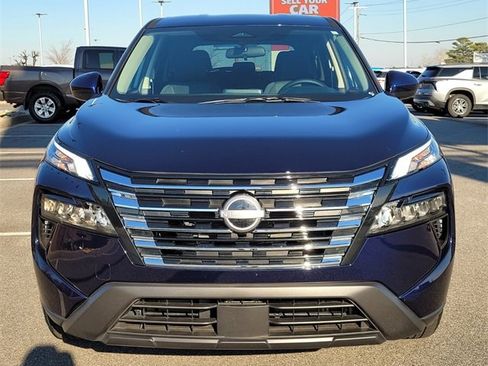 Used 2026 Nissan Rogue SV image 5