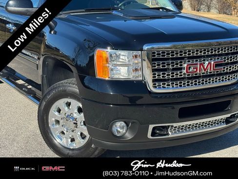 Used 2011 GMC Sierra 3500 Denali w/ Suspension Package, Off-Road image 7