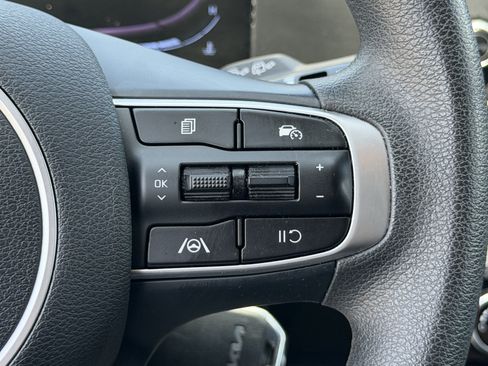 Used 2023 Kia Sportage LX FWD image 19