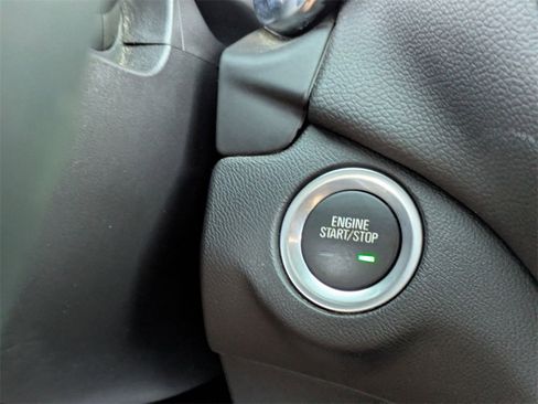 Used 2024 Chevrolet Equinox LT image 24